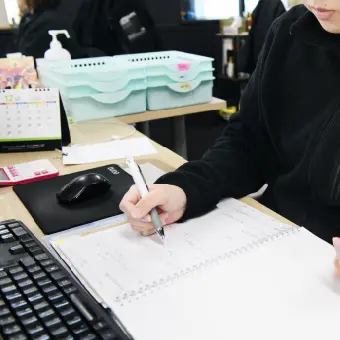 [写真]マニュアルの作成